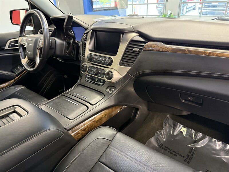 Used 2015 GMC Yukon Denali w/ Premium Package AWD/4WD image 43