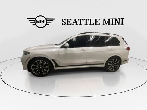 Used 2022 BMW X7 M50i AWD/4WD image 6
