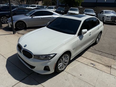 Used 2023 BMW 330e w/ Driving Assistance Package RWD image 14