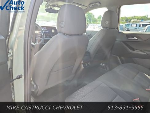 Used 2025 Chevrolet Equinox LT w/ Safety and Technology Package FWD image 15