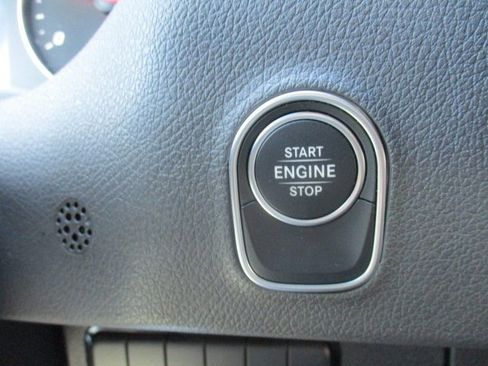 Used 2025 Mercedes-Benz Sprinter 2500 image 15