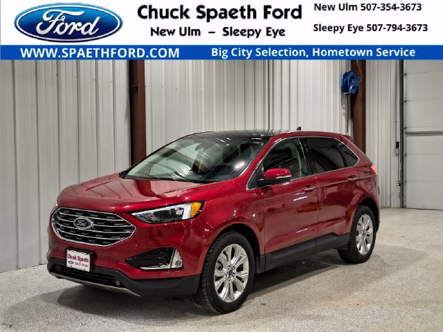 Used 2022 Ford Edge Titanium w/ Class II Trailer Tow Package AWD/4WD image 1