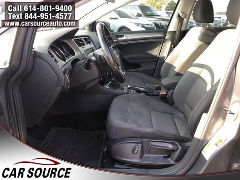 Used 2016 Volkswagen Golf S image 14