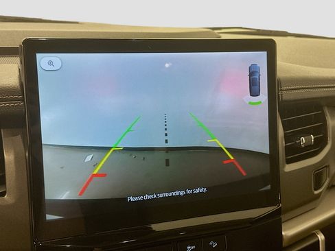 Used 2024 Ford Expedition Max XLT image 23