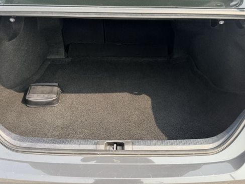 Used 2025 Toyota Camry SE FWD image 27