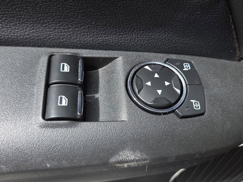 Used 2019 Ford Mustang Premium w/ Ford Safe & Smart Package image 31