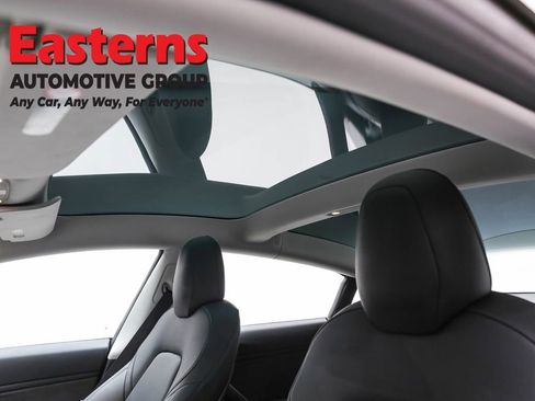 Used 2018 Tesla Model 3 Long Range image 31