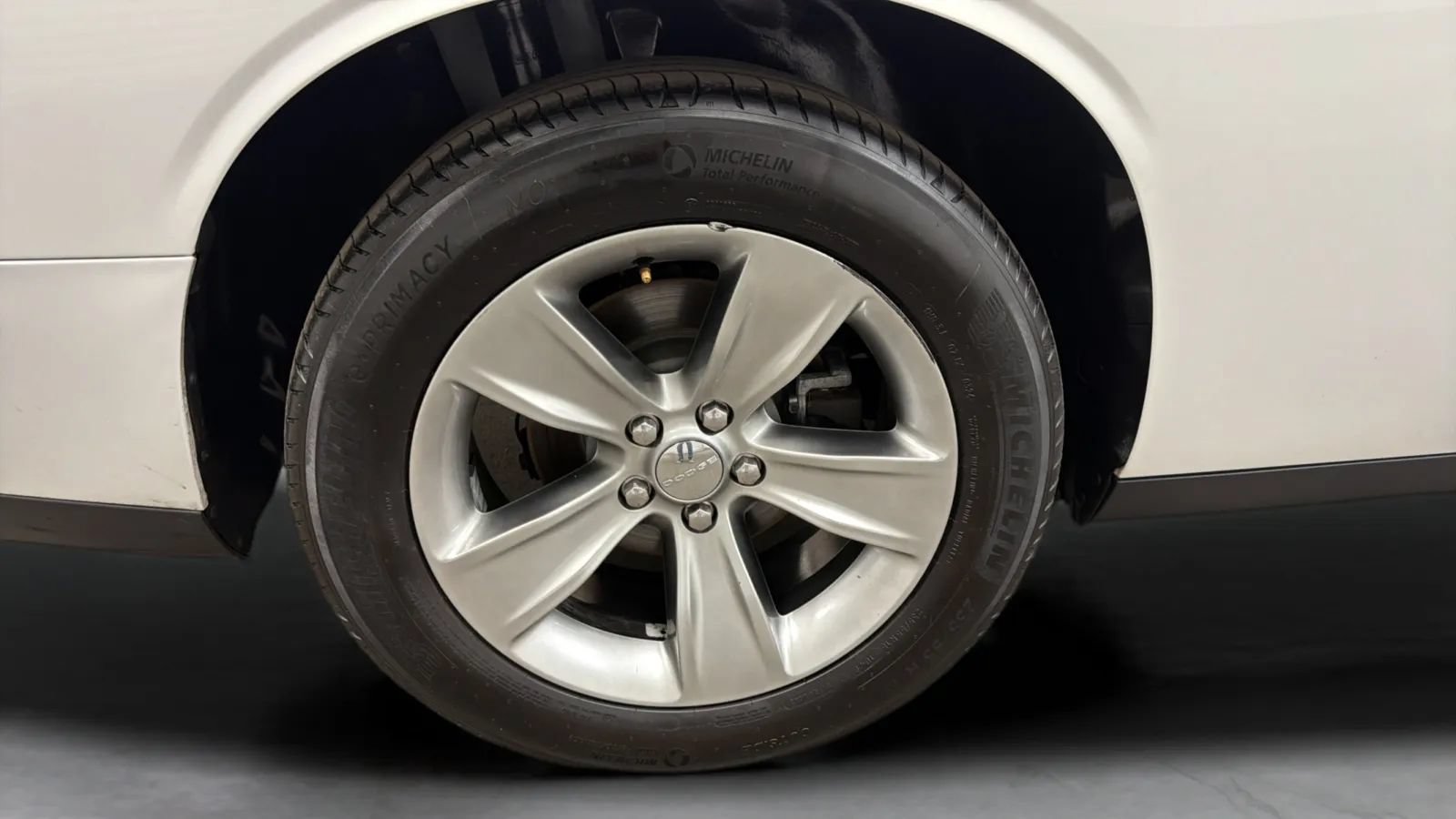 Used 2020 Dodge Challenger SXT RWD image 27