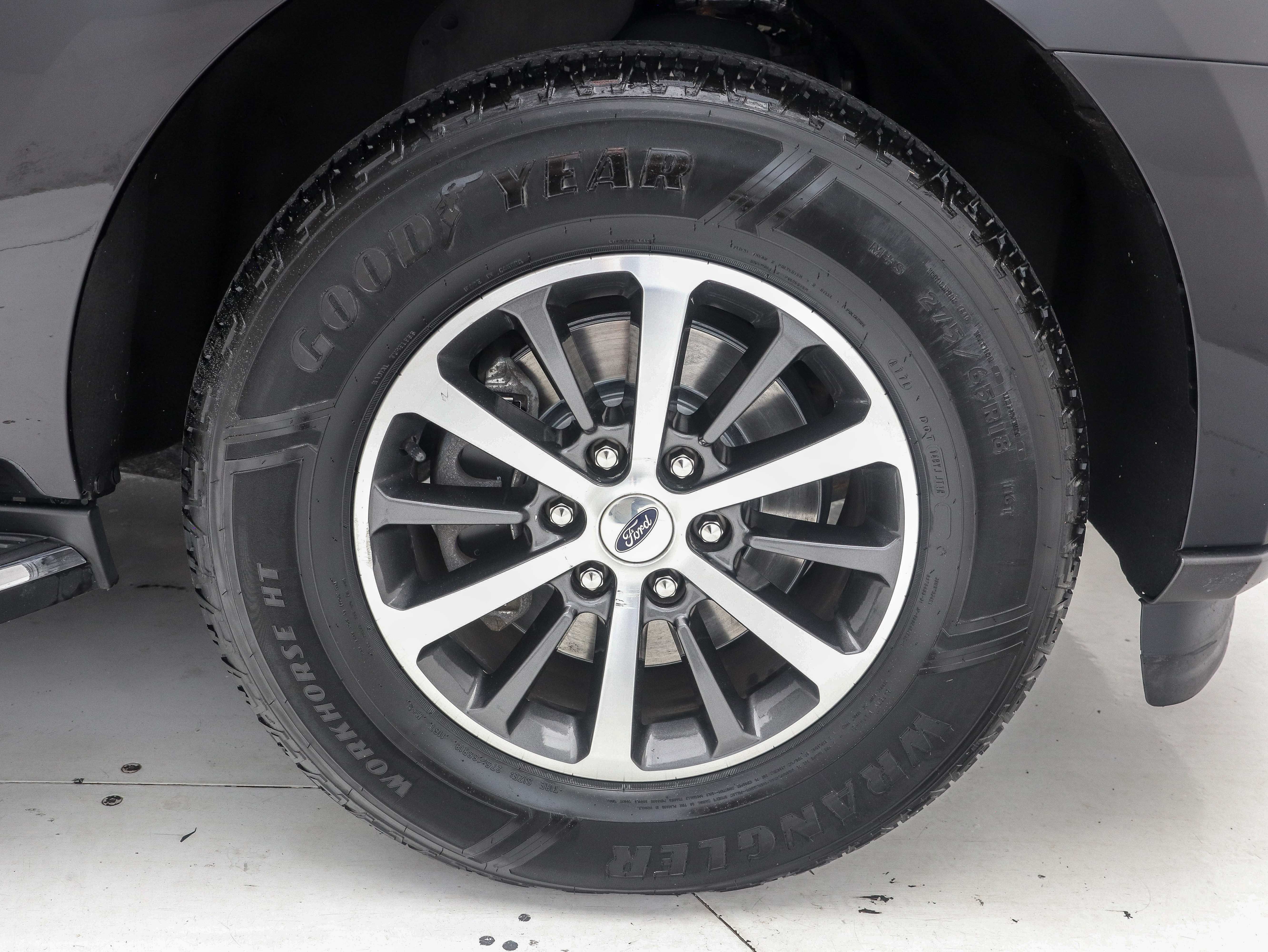 Used 2020 Ford Expedition Max XLT w/ Equipment Group 202A AWD/4WD image 40
