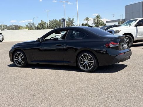 Used 2024 BMW 230i Coupe w/ Convenience Package RWD image 8