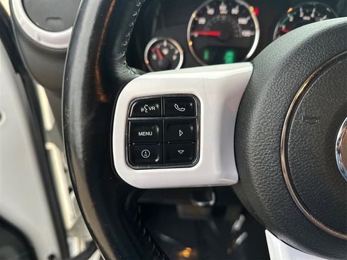 Used 2018 Jeep Wrangler Unlimited Sahara w/ Dual Top Group AWD/4WD image 26