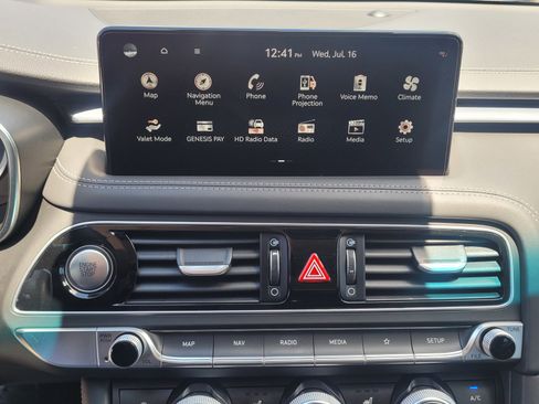 Used 2022 Genesis G70 2.0T w/ Prestige Package image 21