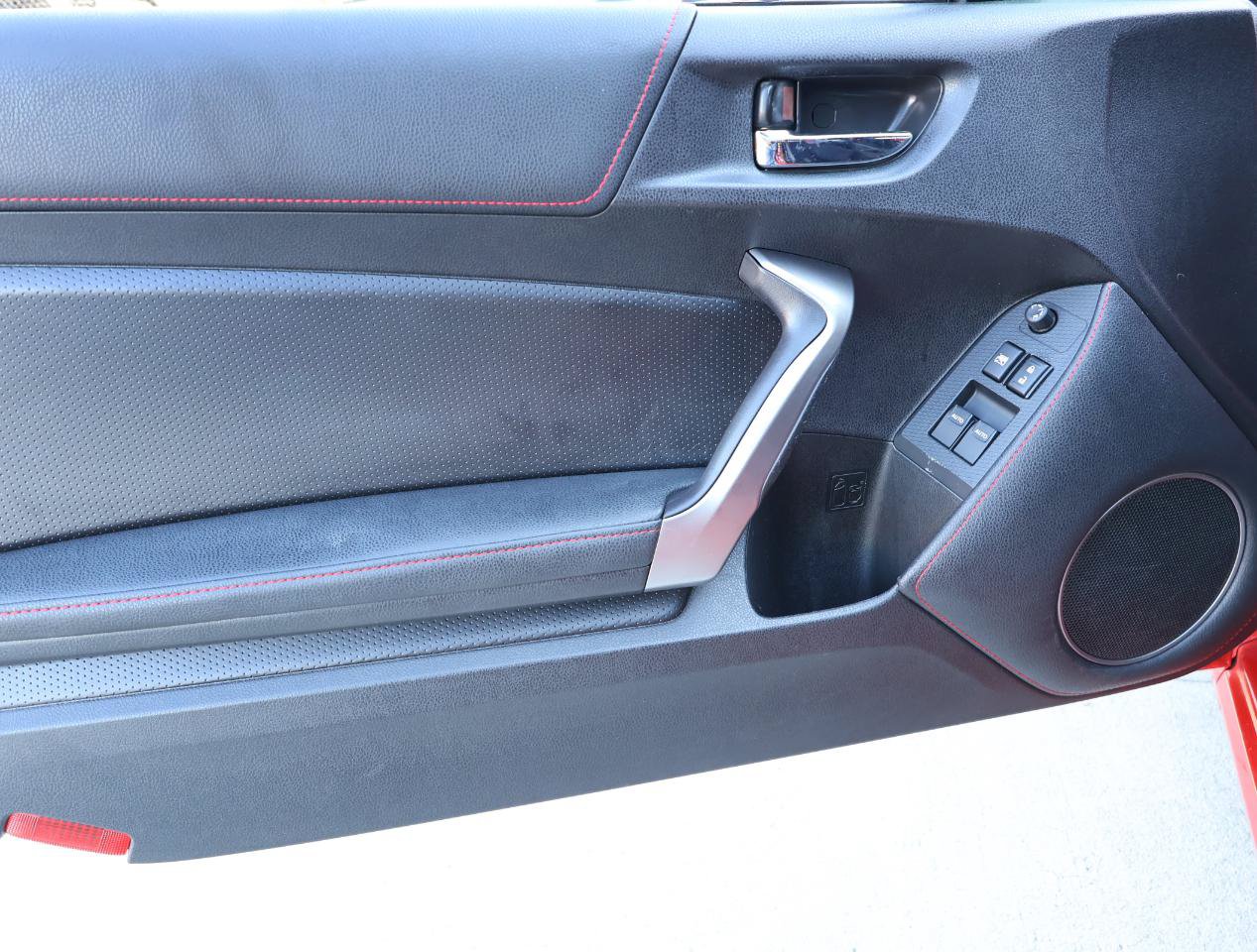 Used 2014 Scion FR-S RWD image 33