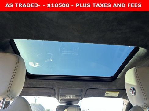 Used 2016 Jaguar XF S image 18