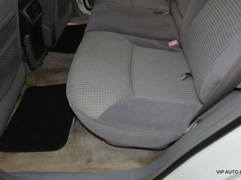 Used 2005 Toyota 4Runner SR5 RWD image 28