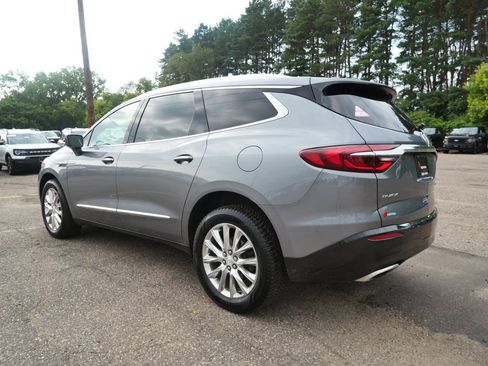 Used 2018 Buick Enclave Premium w/ Experience Buick Package AWD/4WD image 4