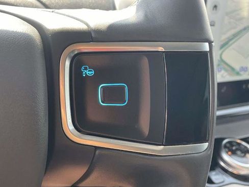 Certified 2025 Ford Expedition Active AWD/4WD image 10