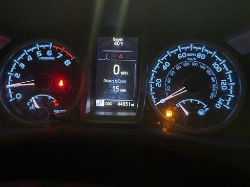 Used 2023 Toyota Tacoma 4x4 Double Cab image 5