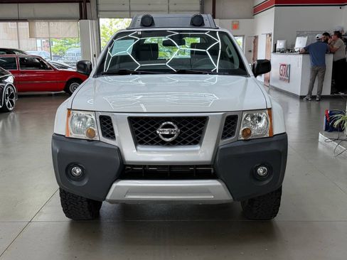 Used 2015 Nissan Xterra PRO-4X w/ Pro-4x Leather Package AWD/4WD image 6