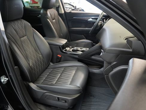 Used 2023 Buick Envision Avenir image 35