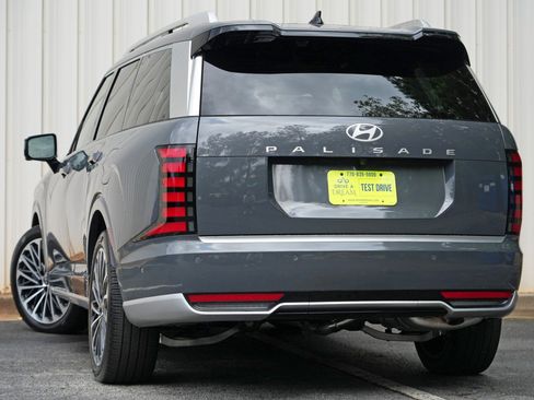 Used 2026 Hyundai Palisade Calligraphy FWD image 6