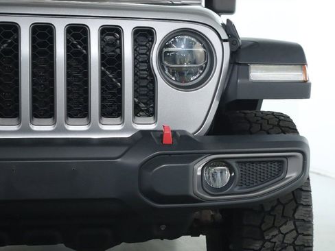 Used 2020 Jeep Gladiator Rubicon image 7