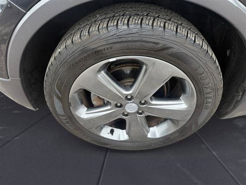 Used 2014 Buick Encore FWD image 17