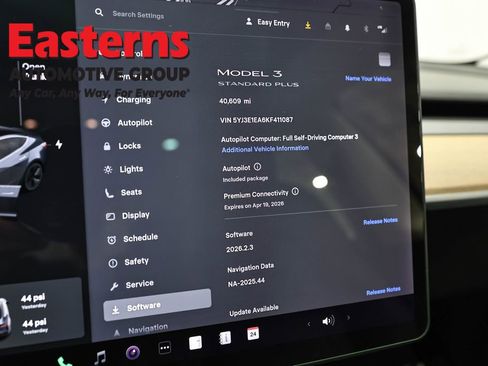 Used 2019 Tesla Model 3 Standard Range image 18