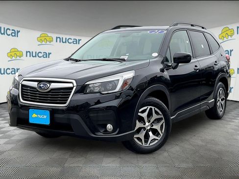 Used 2021 Subaru Forester Premium image 3