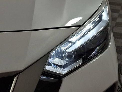 Used 2021 Nissan Sentra SR FWD image 12