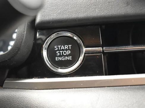 Used 2024 Mitsubishi Outlander Ralliart image 29