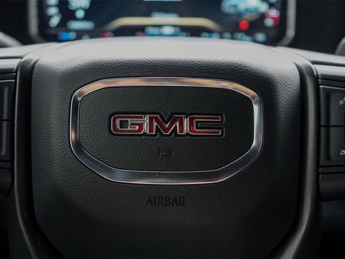 Used 2023 GMC Sierra 1500 AT4 w/ AT4 Premium Package image 15