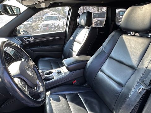 Certified 2019 Jeep Grand Cherokee Limited image 16