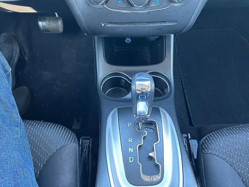 Used 2018 Dodge Journey SE image 18