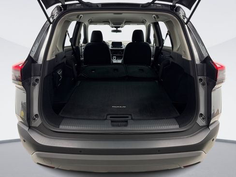 Used 2023 Nissan Rogue SV image 21