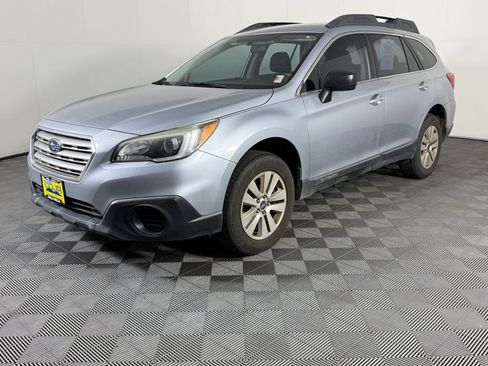 Used 2017 Subaru Outback 2.5i AWD/4WD image 2