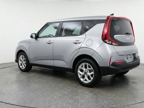 Used 2025 Kia Soul LX w/ LX Technology Package image 6