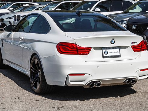 Used 2019 BMW M4 Coupe w/ Executive Package RWD image 4