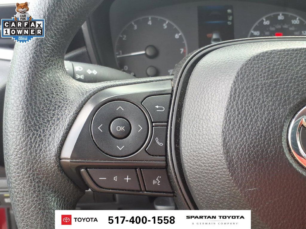 Used 2025 Toyota Corolla LE FWD image 17