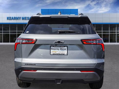 New 2026 Chevrolet Equinox LT w/ Midnight Edition FWD image 5
