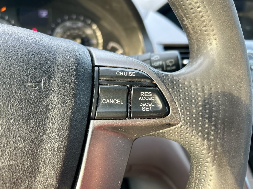 Used 2014 Honda Odyssey EX image 17