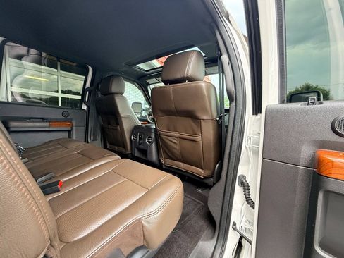 Used 2015 Ford F250 King Ranch w/ FX4 Off-Road Package AWD/4WD image 38
