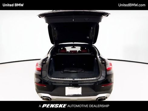 Used 2025 BMW X4 xDrive30i image 14
