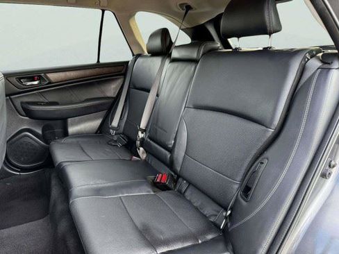 Used 2018 Subaru Outback 2.5i Limited AWD/4WD image 38