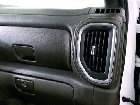 Used 2019 Chevrolet Silverado 1500 LTZ w/ LTZ Convenience Package image 16