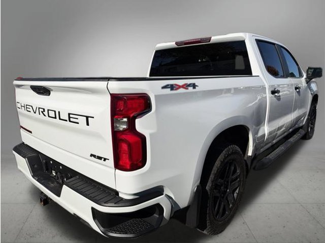 Used 2023 Chevrolet Silverado 1500 RST w/ Redline Edition AWD/4WD image 4