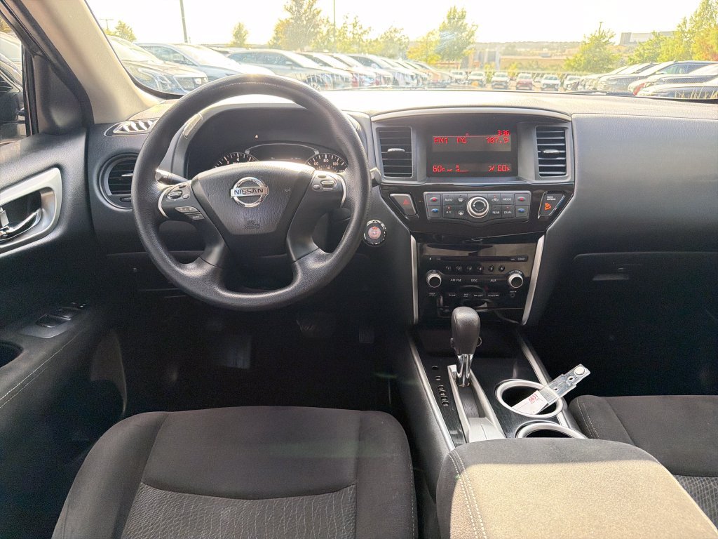 Used 2015 Nissan Pathfinder S FWD image 27