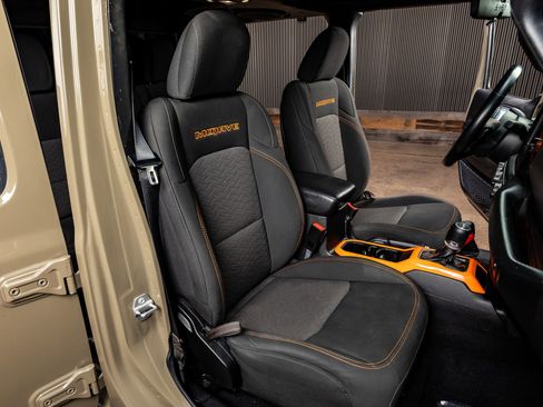 Used 2020 Jeep Gladiator Mojave w/ LED Lighting Group image 30