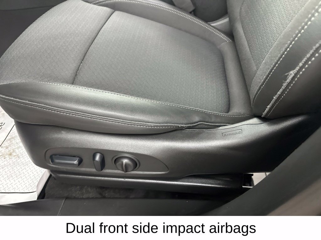 Used 2023 Buick Encore GX Select w/ Sport Touring Package FWD image 33
