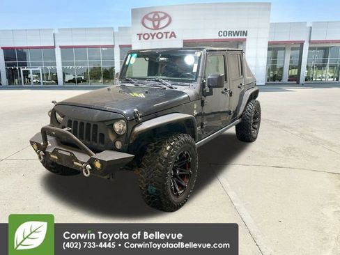 Used 2016 Jeep Wrangler Unlimited Rubicon image 4